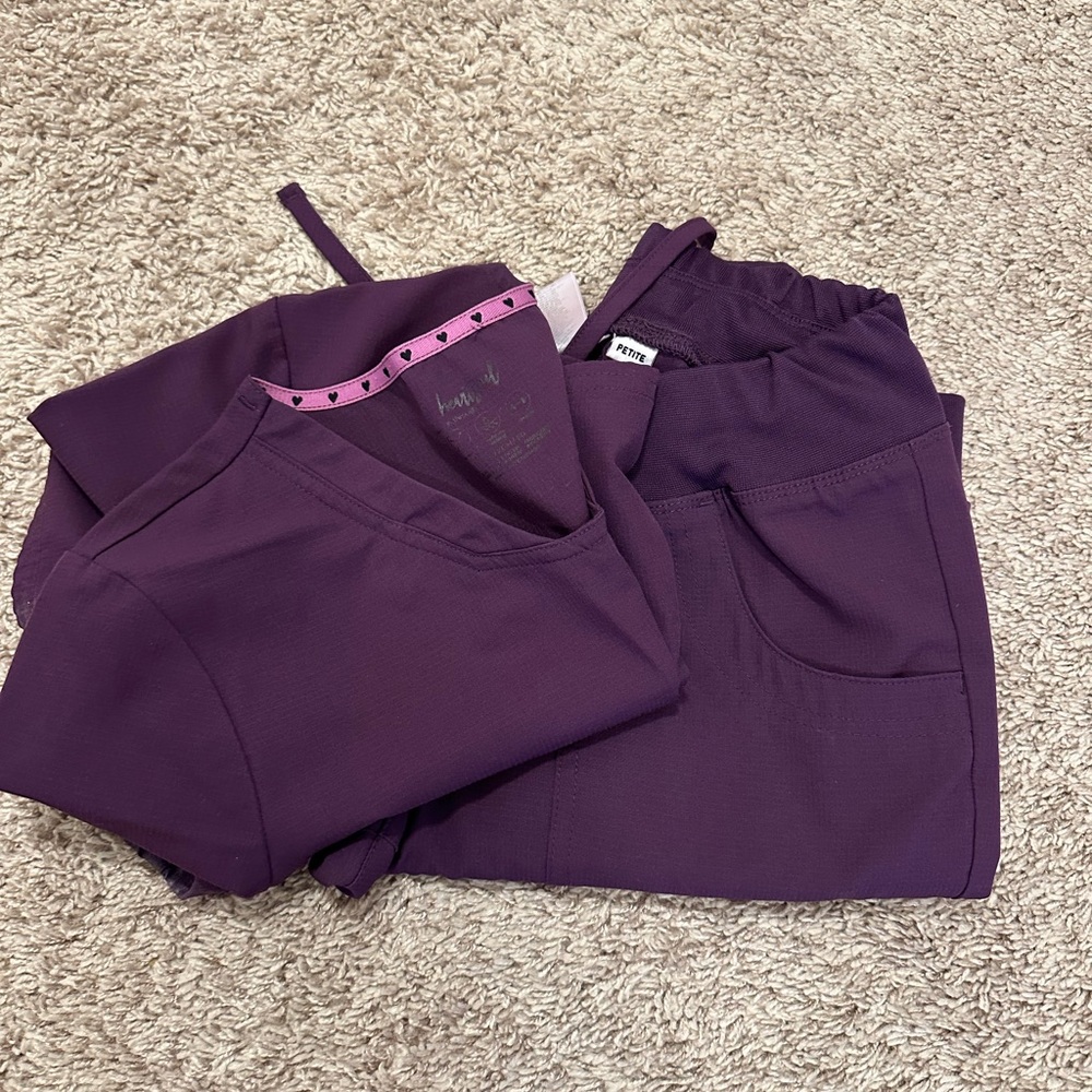 HeartSoul Women’s Scrub Set
